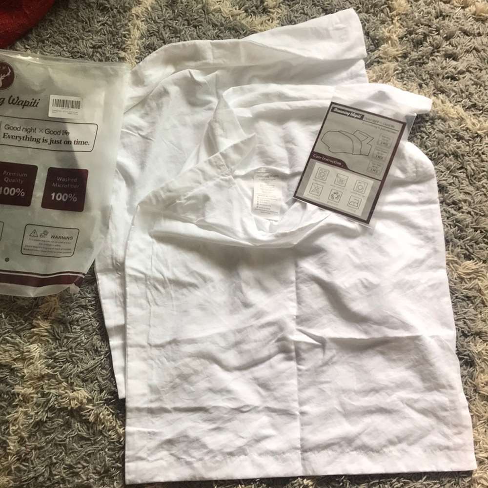 Queen pillow set